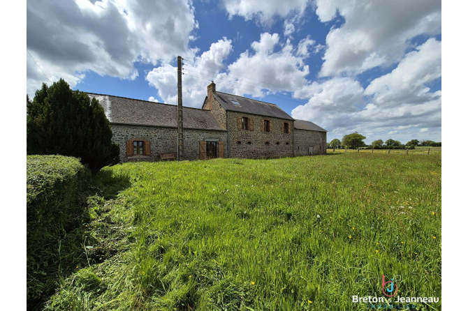 Superb house in Mayenne sector