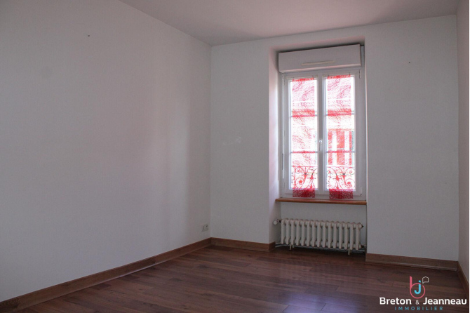 House in the center of Saint Denis de Gastines of 147 sqm