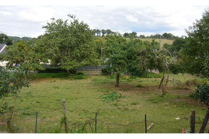 House in Averton with building land