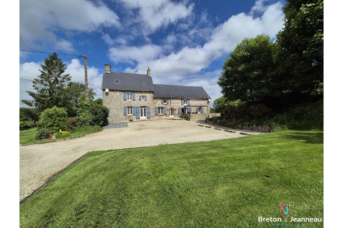 Property on 3ha 26 between Fougères and Saint Hilaire du Harcouët