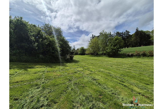 Propriété sur 3ha 26 entre Fougères et Saint Hilaire du Harcouët