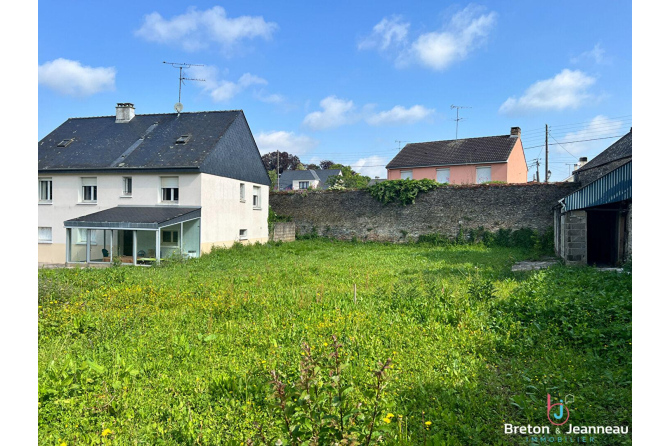 House in the center of Saint-Berthevin