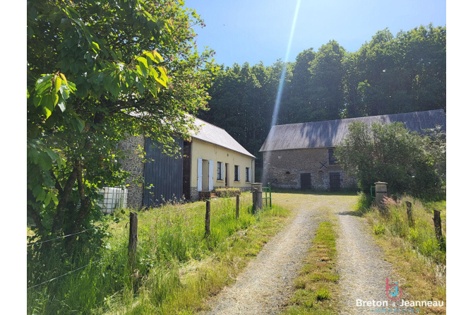 Fermette avec hectares secteur EVRON