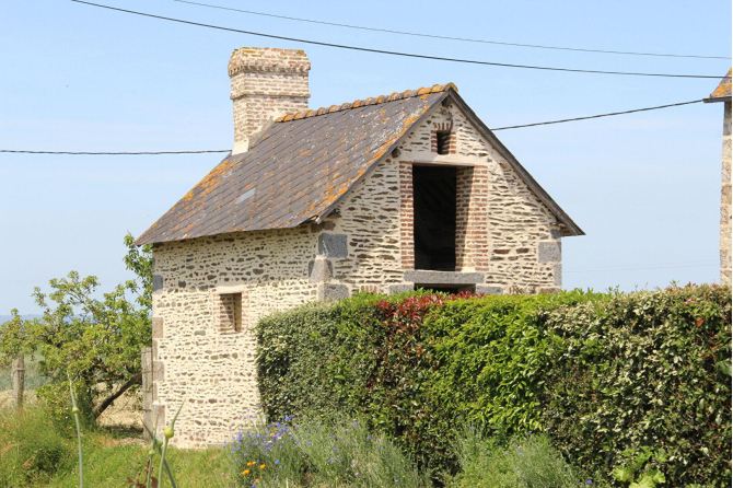 Farmhouse on 11ha 81 sector Javron les Chapelles