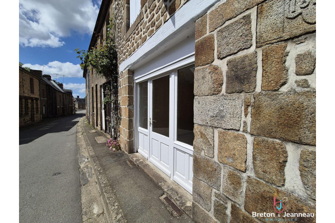 Superb village house Lassay les Châteaux