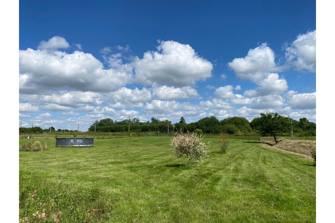 Farmhouse in the Mayenne area