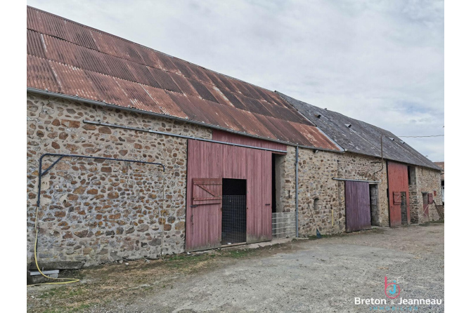 Corps de ferme sur 2ha96 à Vimartin sur Orthe