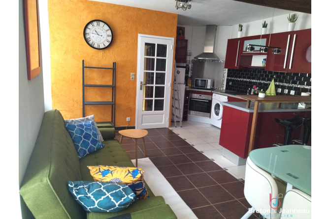 APPARTEMENT F2 MEUBLE à MAYENNE