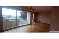 Apartment T4 left bank in Laval