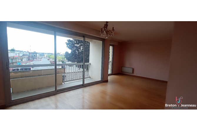 Appartement T3 rive gauche à Laval