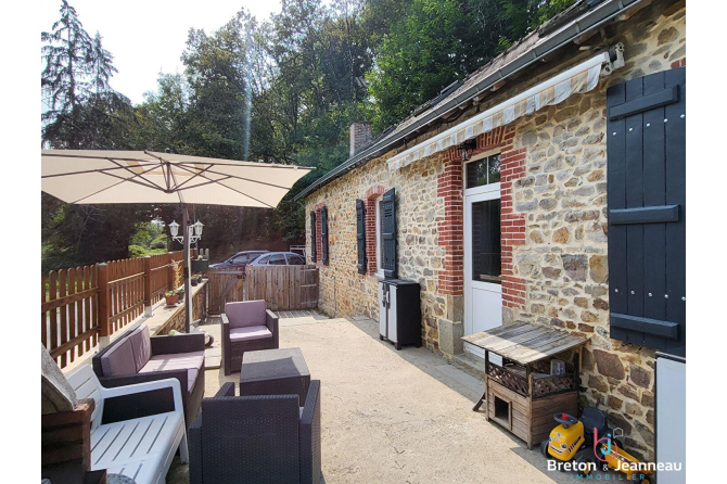 Maison sur 1 ha 17 à Saint Cénéré