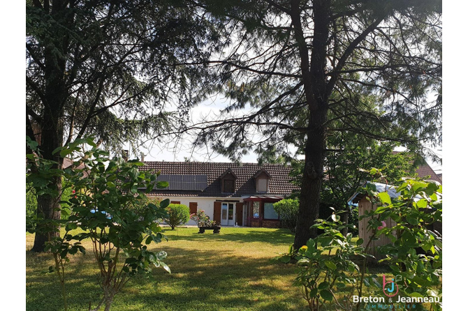 Stone house in Vernie