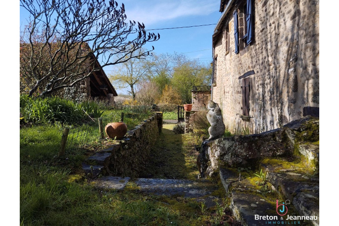 House sector Saint Léonard des Bois