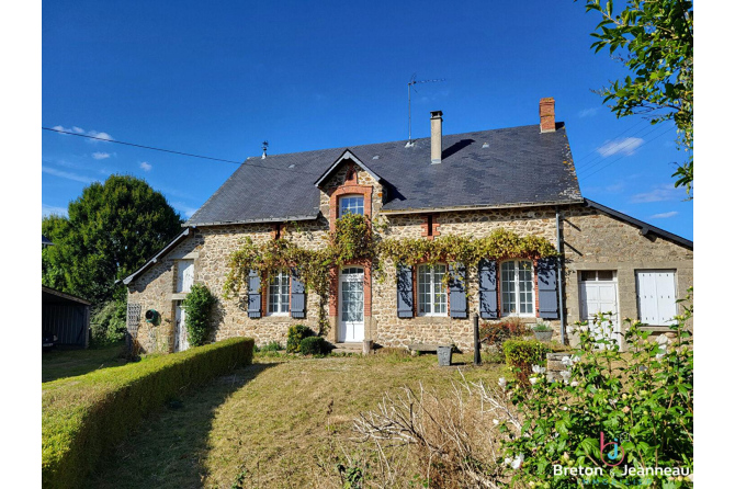 Maison de campagne secteur Montsûrs