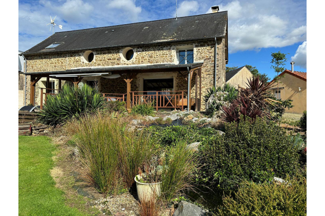 House in Cossé le Vivien