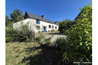 Superb Country House Near Bais