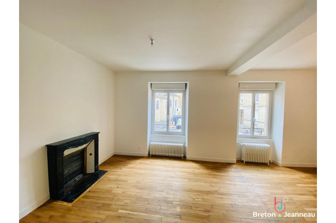 Renovated house in the city center of Fougères