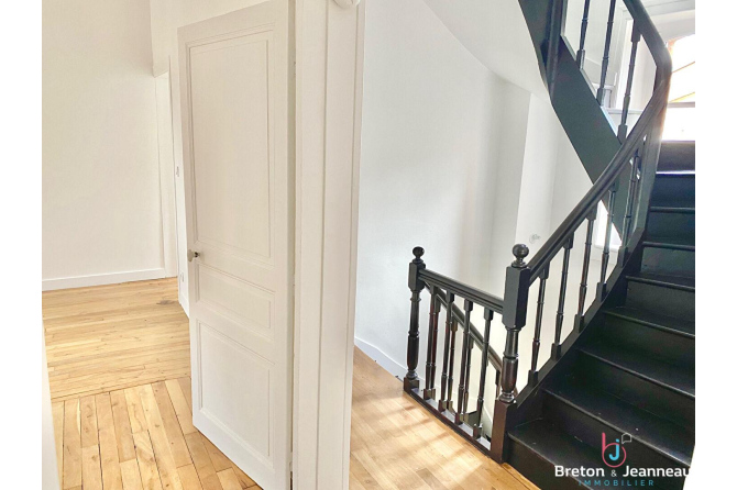 Renovated house in the city center of Fougères