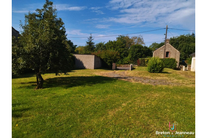 Near Bais, farmhouse on 1200 m² of land