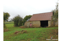 Farmhouse to renovate in the Bais area