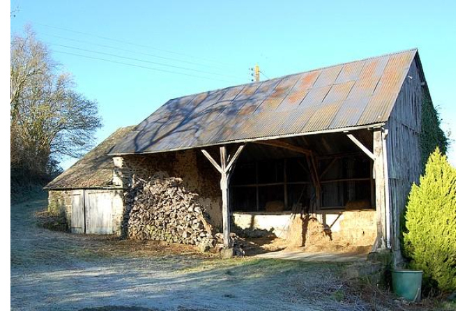 1 ha farmhouse in the Villaines la Juhel area