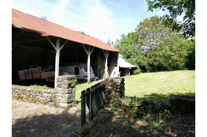 Maison avec deux logements à Bais