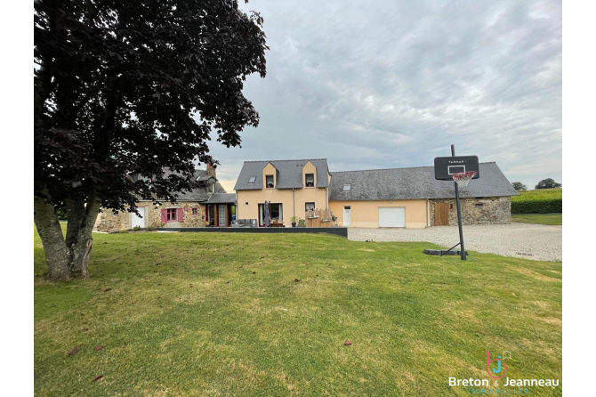 Country house in Loiron