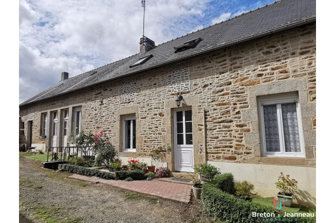 House in the Villaines la Juhel area