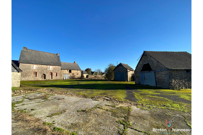 House in Saint Christophe des Bois