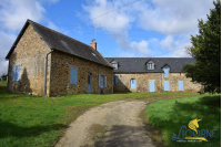 Corps de ferme proche d'Ernée sur 5 600 m²