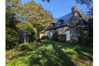 Country house between Bais and Evron