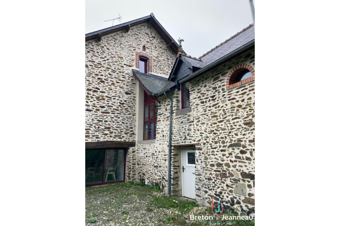 Old mill on 9200 sqm in Javron les Chapelles