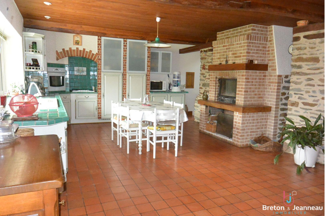 Old mill on 9200 sqm in Javron les Chapelles