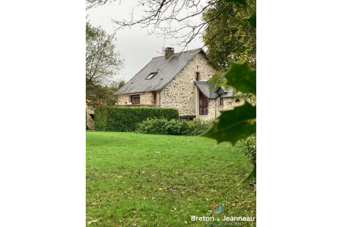 Old mill on 9200 sqm in Javron les Chapelles