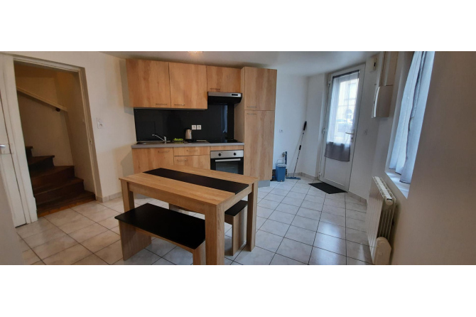 Appartement T2 - QUELAINES SAINT GAULT