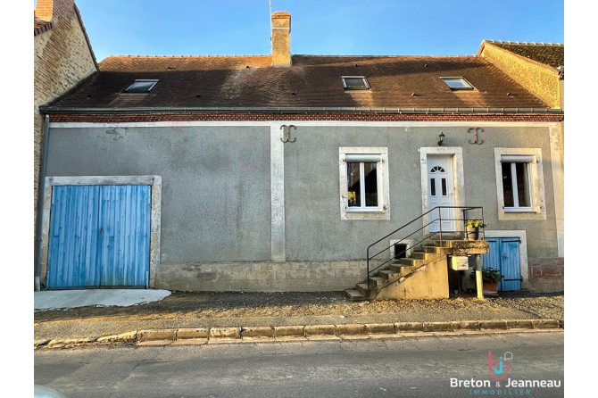 Maison de bourg rénovée à St Cosme en Vairais