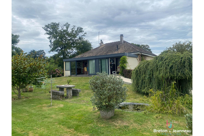 Maison avec accès de plain-pied secteur Mayenne