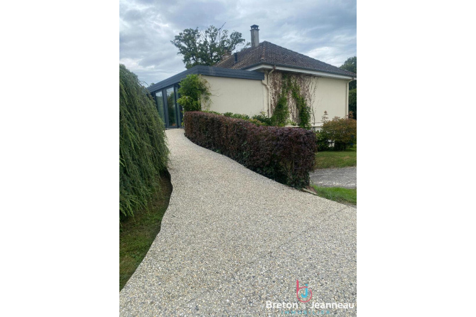 Maison avec accès de plain-pied secteur Mayenne