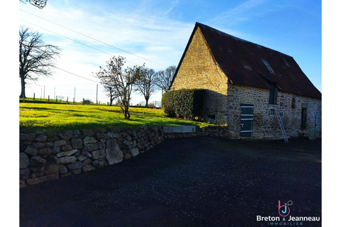 Country house in Martigné sur Mayenne