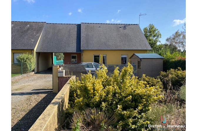 Maison à Fougères avec grand terrain