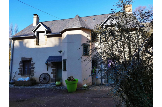 Propriété sur 2 hectares secteur Mayenne