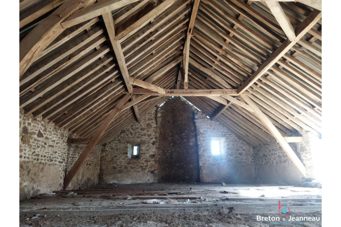 Corps de ferme sans voisins secteur Mayenne