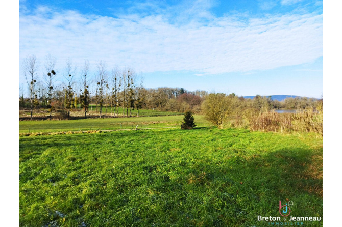 Corps de ferme sans voisins secteur Mayenne