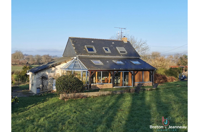 Maison sur 1 hectare 73 de terrain