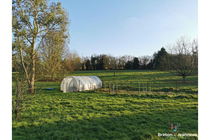 Maison sur 1 hectare 73 de terrain