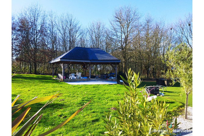 Propriété sur 1.17 hectares à MAYENNE