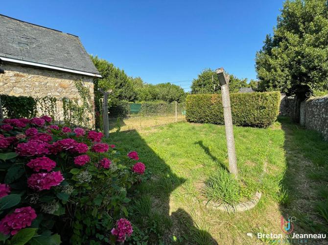 House in Rouessé Vasse