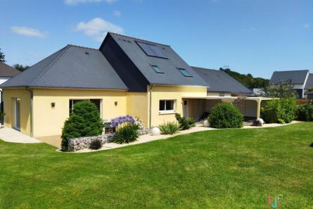 Recent pavilion in Mayenne