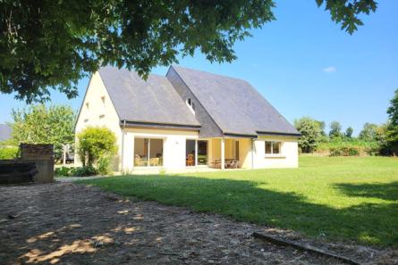 Maison à Montsûrs