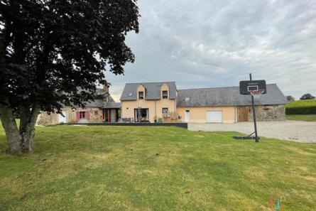 House in the Loiron countryside